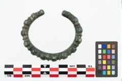Foto von Bronzeknotenarmreif (NHMW-PRAE-026317)